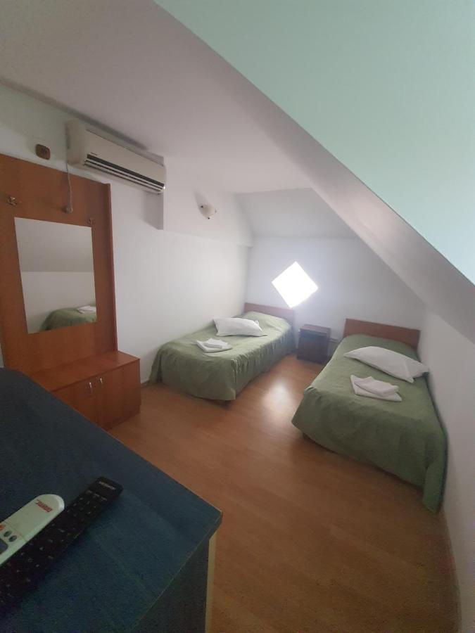 Lake View Hotel Sarichioi Kültér fotó